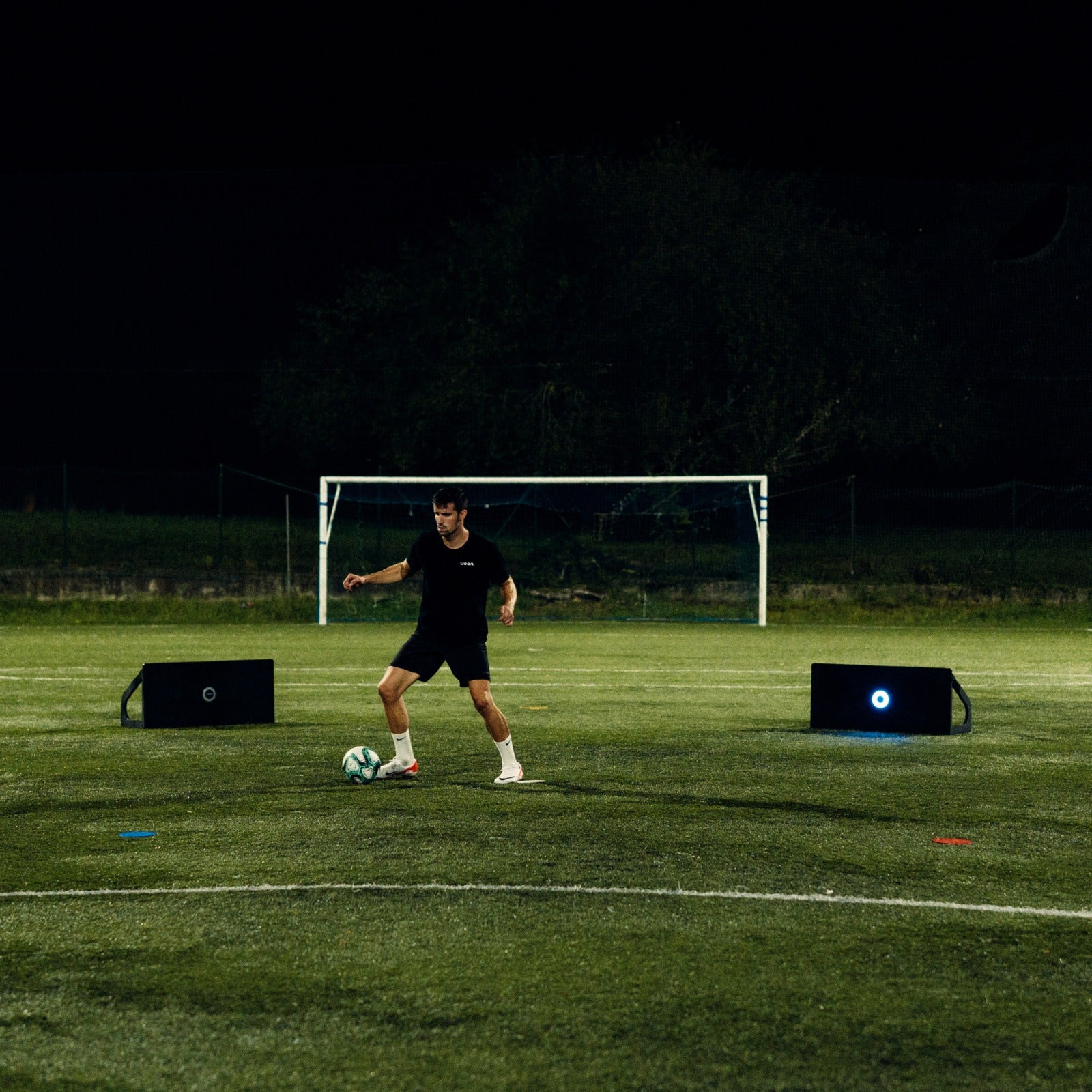 12 Reasons to Buy the Voon Football Pro: Your Best Ally as a Smart Rebounder in Football