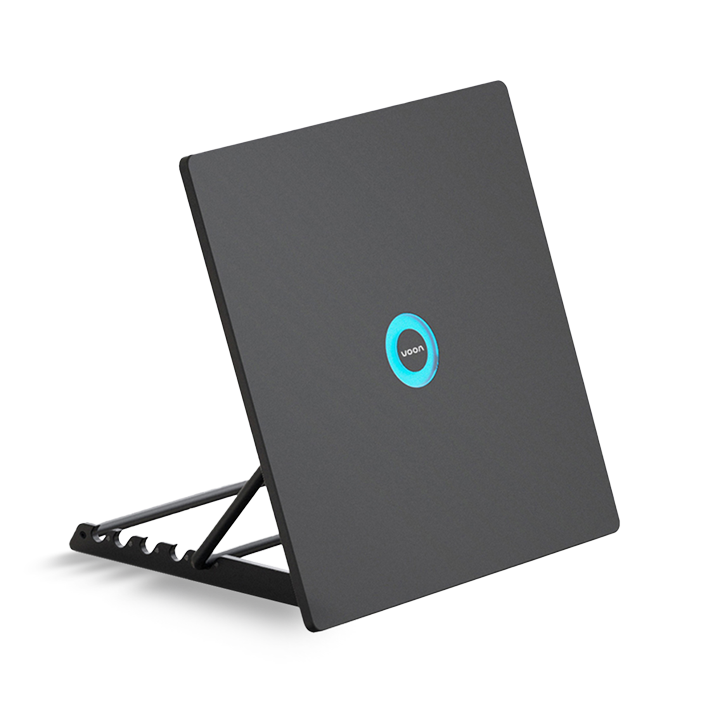 The first-ever smart rebounder for padel. Render of the Voon Padel smart rebounder