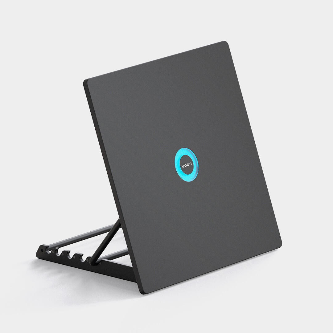 The first-ever smart rebounder for padel. Render of the Voon Padel smart rebounder